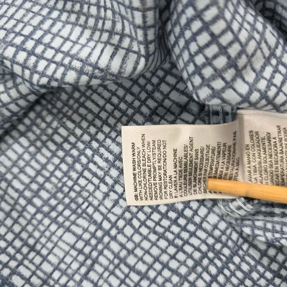 The North Face, Short Sleeve Button up Shirt, Geometric grid pattern, size Large